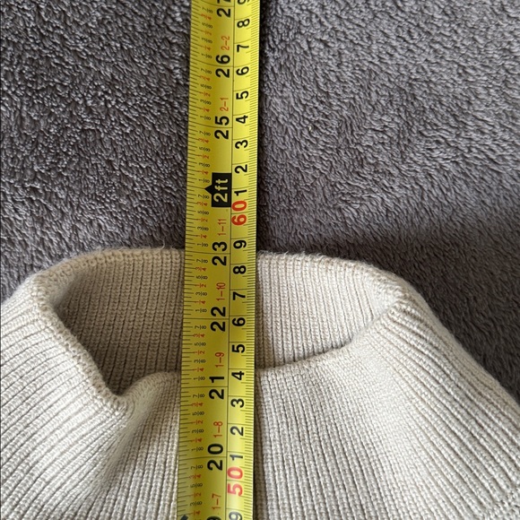 Lululemon Merino Wool Blend Crewneck Sweater - Picture 11 of 11